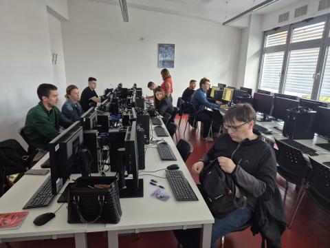 Kliknite za detalje...